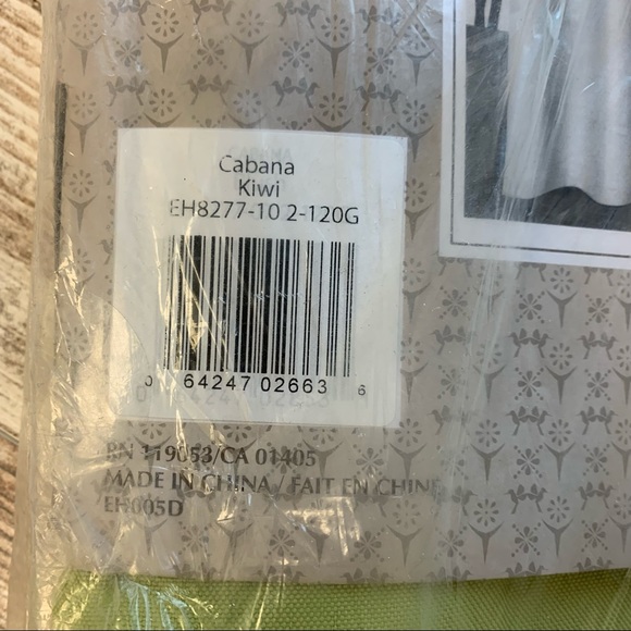 Denton Indoor Outdoor Curtain Panels Pair of 2 Kiwi Green 54 in x 120 in NEW NIP - Picture 5 of 12